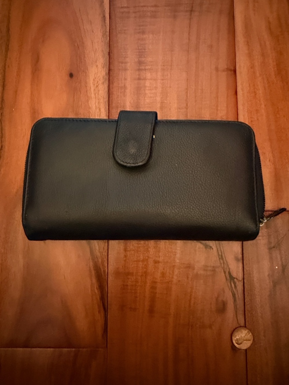 Classic Black Women's Zip-Around Wallet - Unbranded
